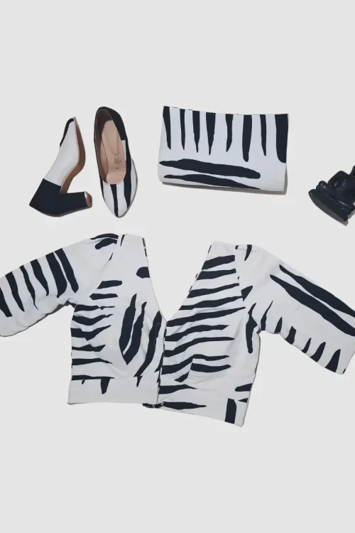 Zebra line (Black & white)